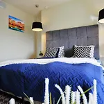 DOBRUK APARTAMENTY Roma apartament prywatny w hotelu Royal Tulip Sand